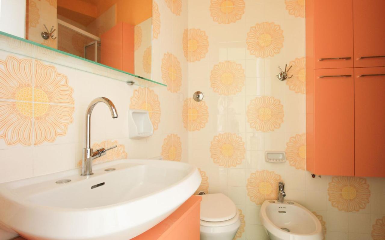 Diara, La Casa A Colori Con Terrazzo Apartment Vernazza Luaran gambar