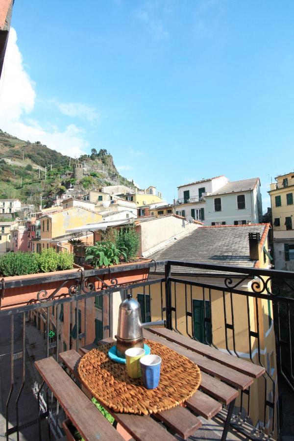 Diara, La Casa A Colori Con Terrazzo Apartment Vernazza Luaran gambar