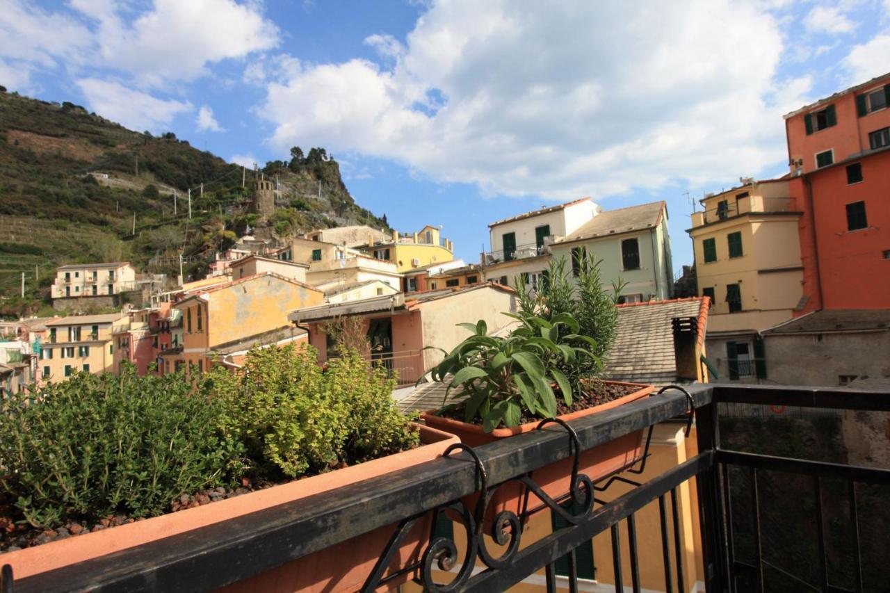 Diara, La Casa A Colori Con Terrazzo Apartment Vernazza Luaran gambar